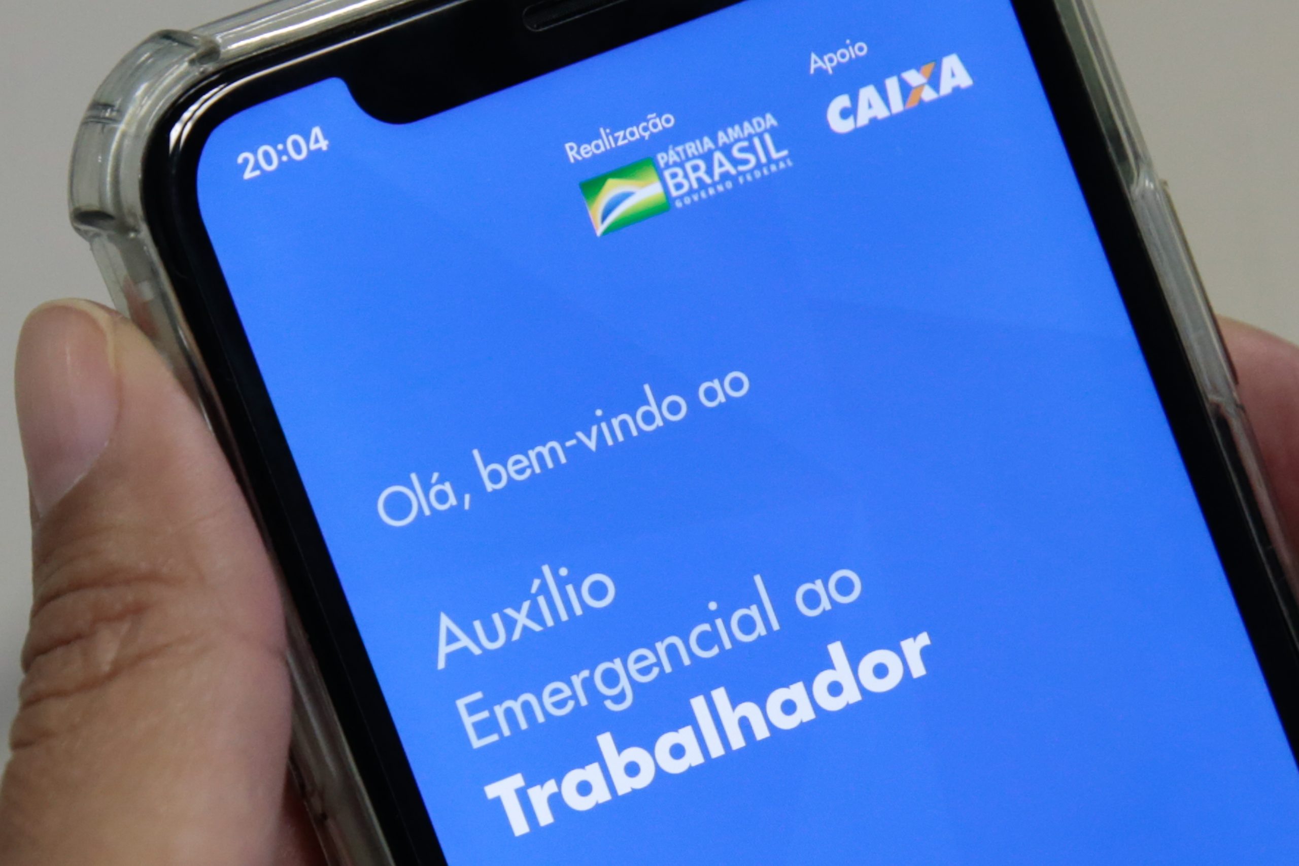 Renda Emergencial: Saiba quem tem direito e como garantir a sua